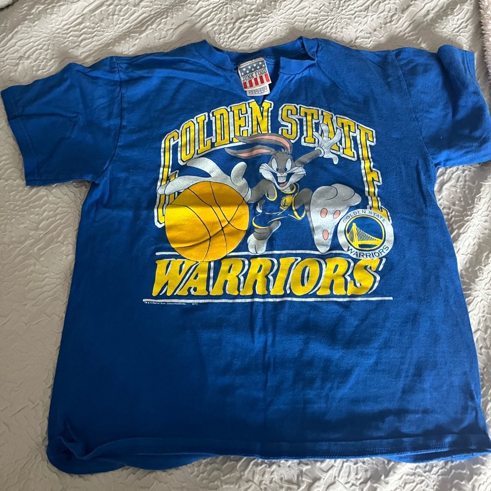 Women’s Graphic Tshirt